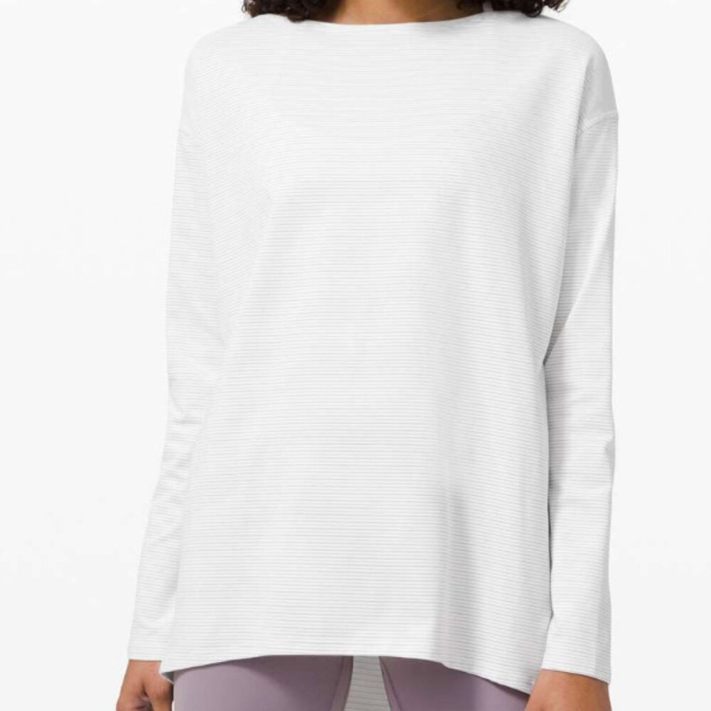 6989 - Lululemon Back in Action Long Sleeve Shirt *Shine Shine Stripe Gold